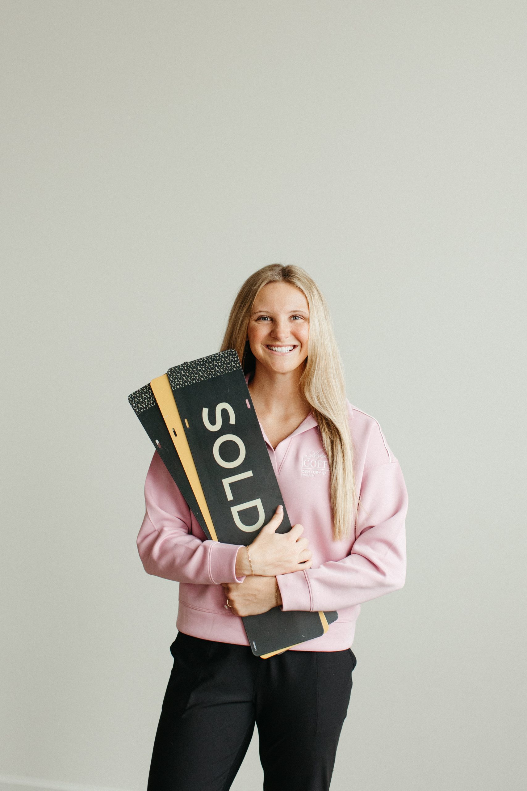 2026 housing market outlook highlighting mortgage interest rates, home prices, and real estate trends for buyers and sellers in Le Mars, Iowa.